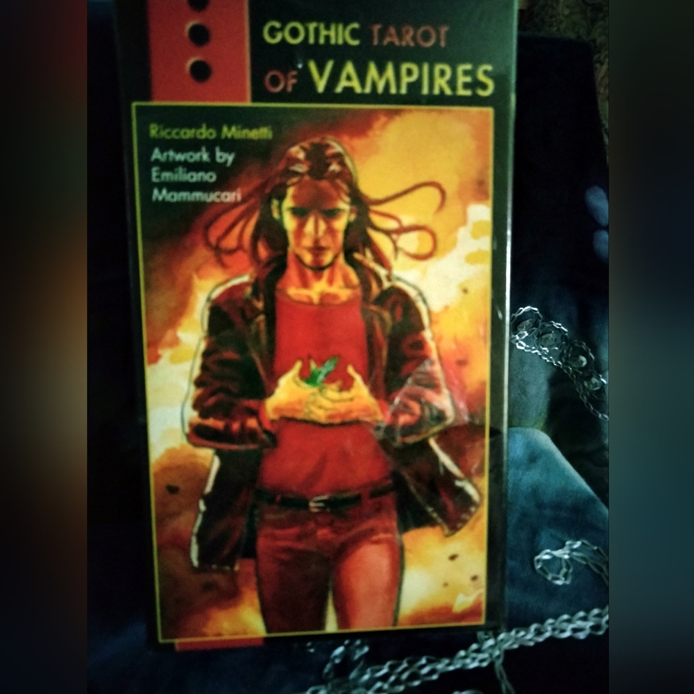 Gothic Tarot of Vampires - Riccardo Minetti, Eng/Span New, boxed, sealed
